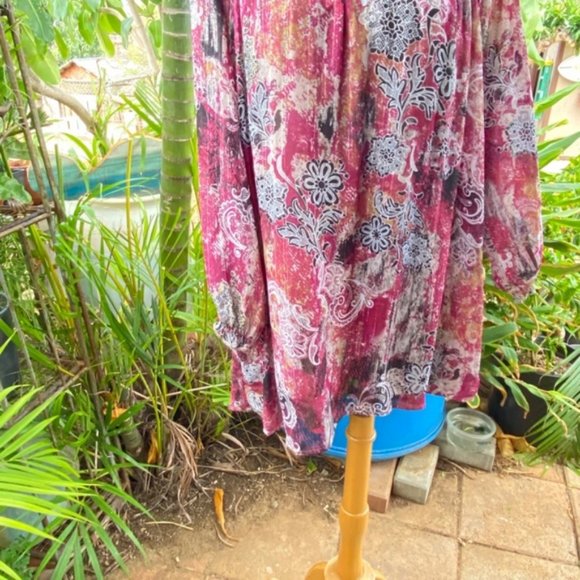 Sarah Michelle size 3X red floor sheer cute accent bar on neckline 37 inches - Picture 2 of 8